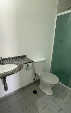 Apartamento para alugar com 93m², 2 quartos e 2 vagas Apartamento para alugar com 93m², 2 quartos e 2 vagasBanheiro da Suíte