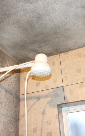 Casa para alugar com 125m², 2 quartos e 4 vagasBanheiro 1 da Suíte