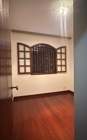 Casa para alugar com 250m², 2 quartos e 2 vagas Casa para alugar com 250m², 2 quartos e 2 vagasQuarto 3