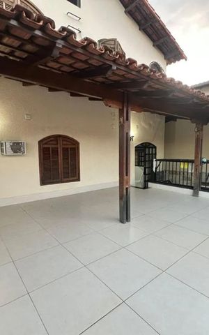 Casa para alugar com 250m², 2 quartos e 2 vagas Casa para alugar com 250m², 2 quartos e 2 vagasVaranda da Sala