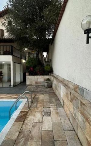 Casa para alugar com 250m², 2 quartos e 2 vagas Casa para alugar com 250m², 2 quartos e 2 vagasÁrea comum