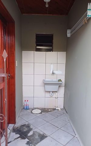 Casa de condomínio para alugar com 35m², 1 quarto e sem vaga Casa de condomínio para alugar com 35m², 1 quarto e sem vagaÁrea de serviço