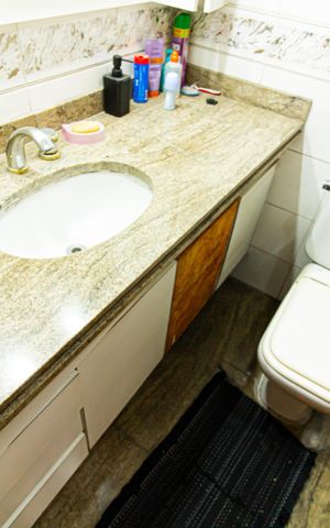 Apartamento à venda com 217m², 4 quartos e 3 vagas Apartamento à venda com 217m², 4 quartos e 3 vagasBanheiro da Suíte 4