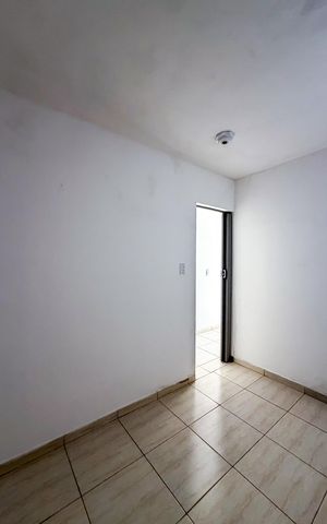Casa para alugar com 80m², 1 quarto e 4 vagasQuarto 2