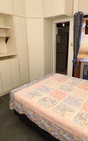 Casa de condomínio para alugar com 24m², 1 quarto e 1 vagaSuíte