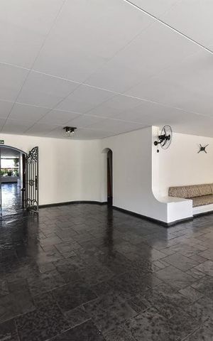 Apartamento para alugar com 92m², 3 quartos e 1 vaga Apartamento para alugar com 92m², 3 quartos e 1 vagaÁrea comum - Salão de festas