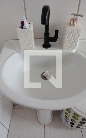 Apartamento à venda com 49m², 2 quartos e sem vagaBanheiro