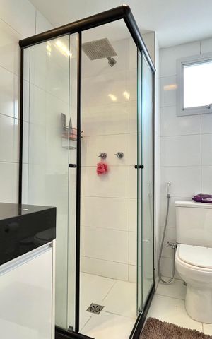 Apartamento à venda com 77m², 2 quartos e 2 vagas Apartamento à venda com 77m², 2 quartos e 2 vagasBanheiro da Suíte 2