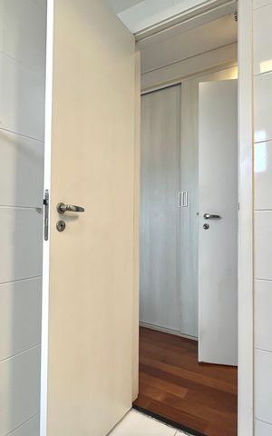 Apartamento à venda com 77m², 2 quartos e 2 vagas Apartamento à venda com 77m², 2 quartos e 2 vagasBanheiro da Suíte 2