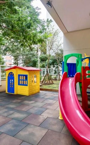 Apartamento à venda com 77m², 2 quartos e 2 vagas Apartamento à venda com 77m², 2 quartos e 2 vagasÁrea comum - Playground