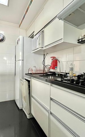 Apartamento à venda com 77m², 2 quartos e 2 vagas Apartamento à venda com 77m², 2 quartos e 2 vagasCozinha