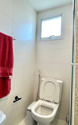 Apartamento à venda com 77m², 2 quartos e 2 vagas Apartamento à venda com 77m², 2 quartos e 2 vagasBanheiro da Suíte 1