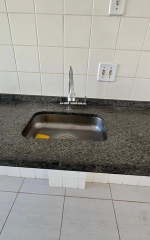 Apartamento à venda com 49m², 2 quartos e 1 vagaCozinha - Torneira