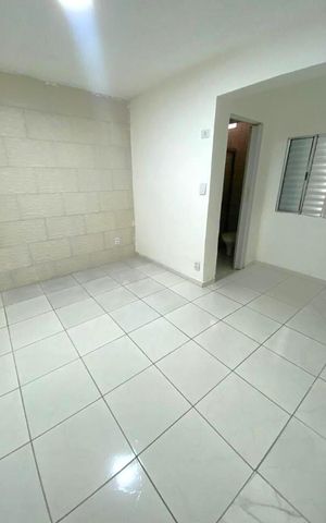 Casa à venda com 130m², 2 quartos e 2 vagas Casa à venda com 130m², 2 quartos e 2 vagasSuíte