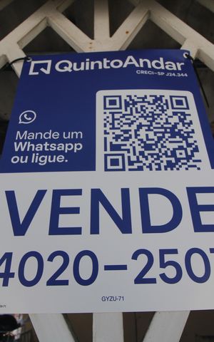 Casa à venda com 130m², 2 quartos e 2 vagasPlaca