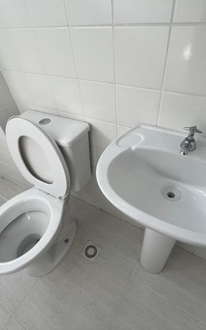 Apartamento para alugar com 50m², 2 quartos e 1 vaga Apartamento para alugar com 50m², 2 quartos e 1 vagaBanheiro da Suíte