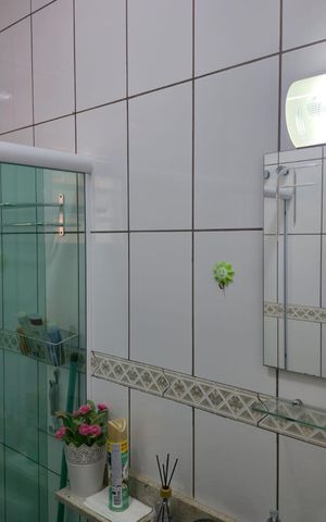 Casa à venda com 200m², 2 quartos e 2 vagas Casa à venda com 200m², 2 quartos e 2 vagasBanheiro Social