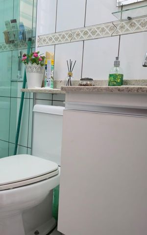 Casa à venda com 200m², 2 quartos e 2 vagas Casa à venda com 200m², 2 quartos e 2 vagasBanheiro Social
