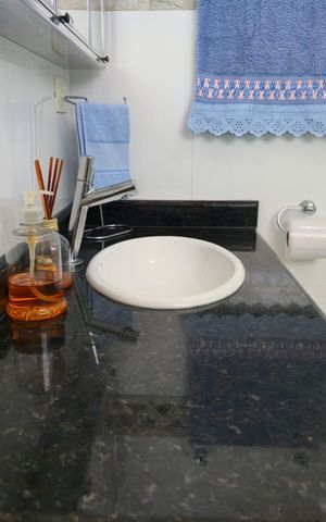 Casa à venda com 200m², 2 quartos e 2 vagas Casa à venda com 200m², 2 quartos e 2 vagasBanheiro da Suíte 1