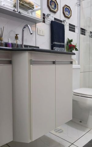 Casa à venda com 200m², 2 quartos e 2 vagas Casa à venda com 200m², 2 quartos e 2 vagasBanheiro da Suíte 2