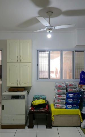 Casa à venda com 200m², 2 quartos e 2 vagas Casa à venda com 200m², 2 quartos e 2 vagasArea de Serviço e Area Gourmet / Comodo