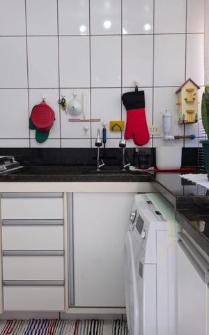 Casa à venda com 200m², 2 quartos e 2 vagas Casa à venda com 200m², 2 quartos e 2 vagasArea de Serviço e Area Gourmet