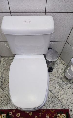 Casa à venda com 200m², 2 quartos e 2 vagas Casa à venda com 200m², 2 quartos e 2 vagasLavabo