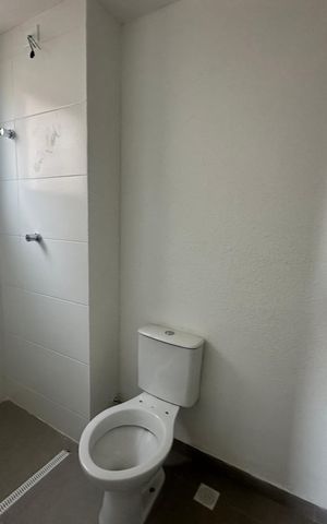 Apartamento à venda com 60m², 2 quartos e 1 vaga Apartamento à venda com 60m², 2 quartos e 1 vagaBanheiro da Suíte