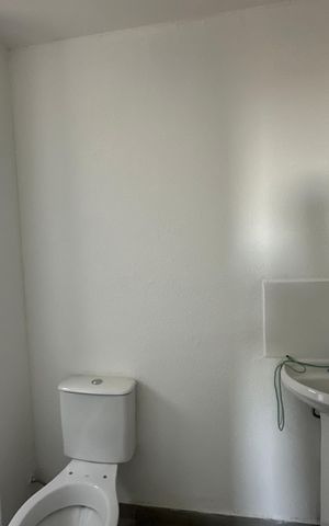 Apartamento à venda com 60m², 2 quartos e 1 vaga Apartamento à venda com 60m², 2 quartos e 1 vagaBanheiro da Suíte