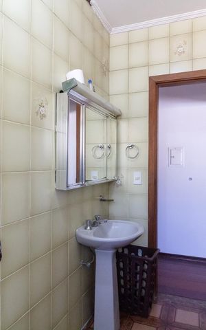 Casa para alugar com 250m², 3 quartos e 2 vagasBanheiro da suíte