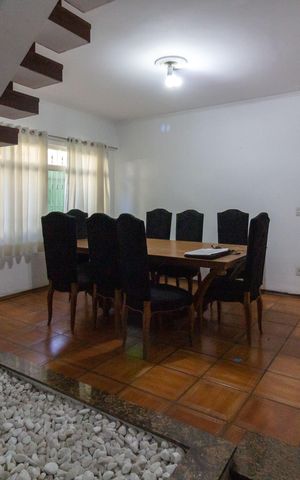 Casa para alugar com 250m², 3 quartos e 2 vagasCopa