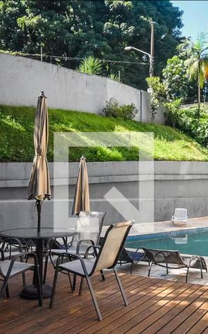 Studio à venda com 86m², 1 quarto e 2 vagas Studio à venda com 86m², 1 quarto e 2 vagasÁrea comum - Piscina