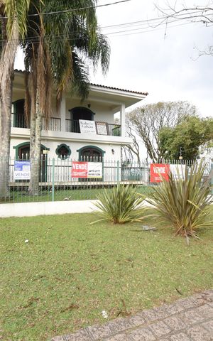 Casa à venda com 418m², 5 quartos e 4 vagasPlaca