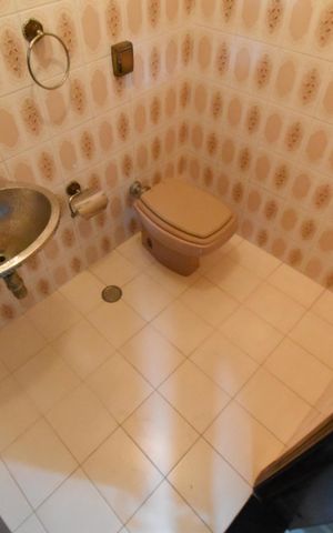 Casa à venda com 418m², 5 quartos e 4 vagasLavabo