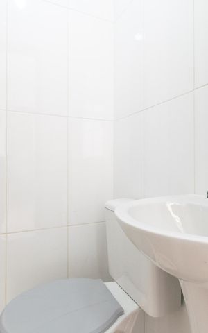 Apartamento à venda com 105m², 3 quartos e 2 vagas Apartamento à venda com 105m², 3 quartos e 2 vagasBanheiro de serviço