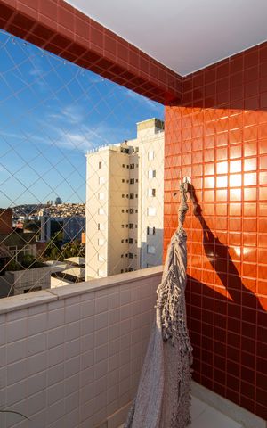 Apartamento à venda com 82m², 2 quartos e 2 vagasVARANDA
