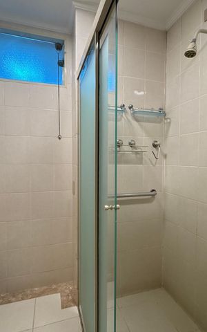 Apartamento à venda com 220m², 3 quartos e 2 vagasBanheiro