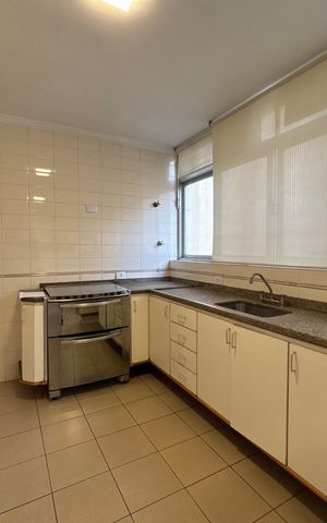 Apartamento à venda com 220m², 3 quartos e 2 vagasCozinha