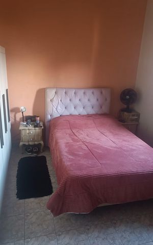 Casa à venda com 100m², 3 quartos e sem vaga Casa à venda com 100m², 3 quartos e sem vagaQuarto