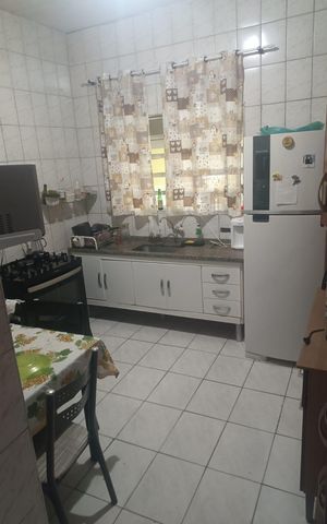 Casa à venda com 100m², 3 quartos e sem vaga Casa à venda com 100m², 3 quartos e sem vagaCozinha