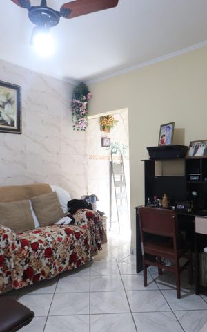 Casa à venda com 125m², 2 quartos e 2 vagasSala