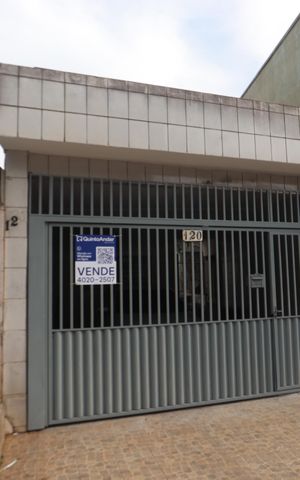 Casa à venda com 125m², 2 quartos e 2 vagasFachada