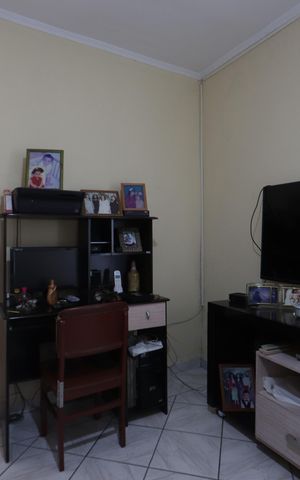Casa à venda com 125m², 2 quartos e 2 vagasSala