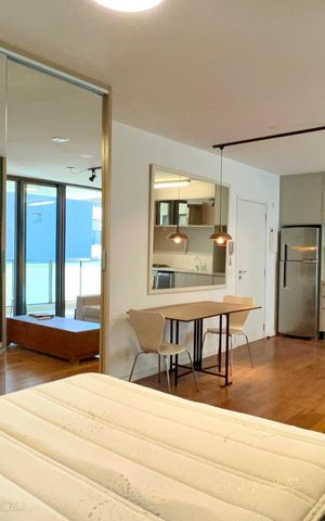 Studio para alugar com 47m², 1 quarto e 1 vaga Studio para alugar com 47m², 1 quarto e 1 vagaQuarto