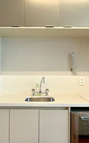 Studio para alugar com 47m², 1 quarto e 1 vaga Studio para alugar com 47m², 1 quarto e 1 vagaCozinha
