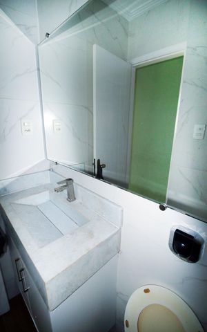 Apartamento para alugar com 57m², 2 quartos e 2 vagasBanheiro