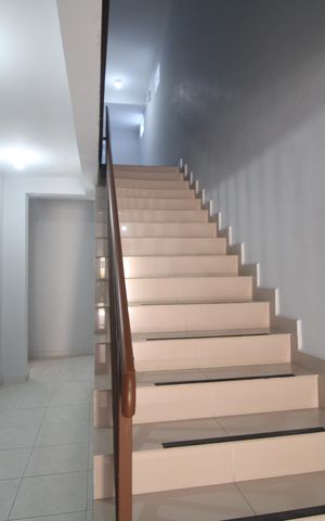 Studio para alugar com 33m², 1 quarto e sem vagaEscada / entrada