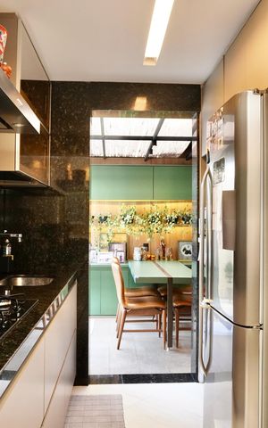 Apartamento à venda com 150m², 2 quartos e 1 vaga Apartamento à venda com 150m², 2 quartos e 1 vagaCozinha