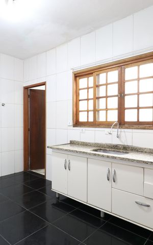 Casa para alugar com 80m², 2 quartos e sem vagaCozinha 