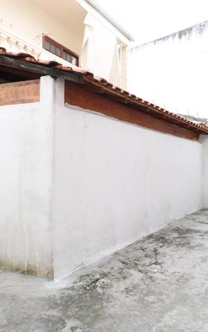 Casa para alugar com 80m², 2 quartos e sem vagaQuintal e área de serviço 